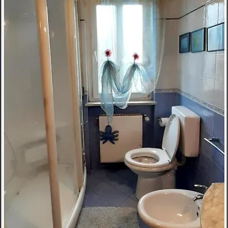 Stanza Oro Bagno Con Doccia Idromassaggio Udine